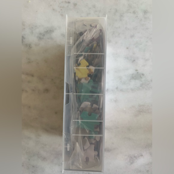 Office Space Movie 500-Piece Jigsaw Puzzle in Retro Blockbuster VHS Video Case - Picture 4 of 4